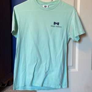 Cute mint green giraffe Simply Southern T-shirt